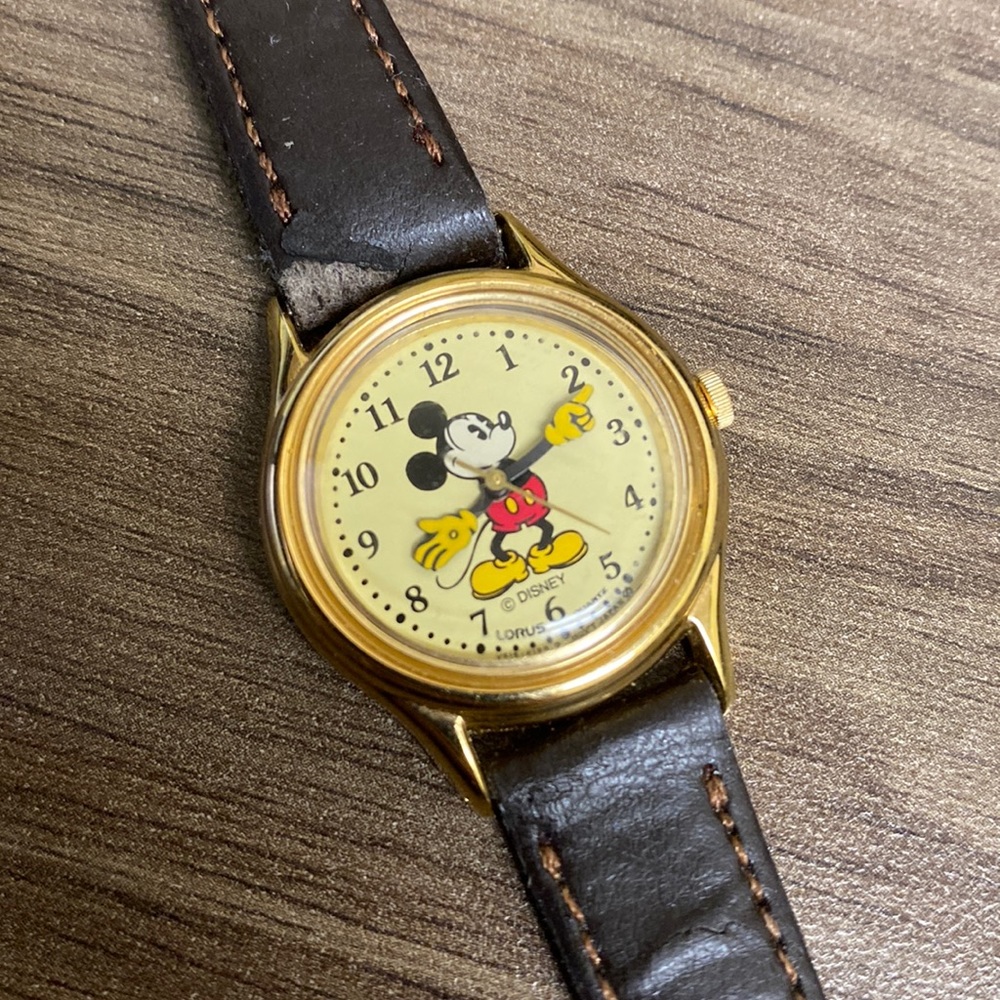 ✨VINTAGE✨ Mickey Mouse Hands Watch